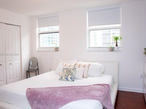 1200 Brickell Bay Dr 1901, Miami FL 33131