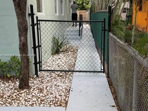 1930-1928 Adams St, Hollywood FL 33020