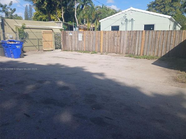 1930-1928 Adams St, Hollywood FL 33020
