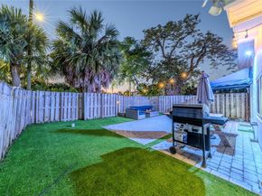 1400 NE 14th St, Fort Lauderdale FL 33304