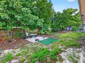 1619-1621 NW 8th Ave, Fort Lauderdale FL 33311