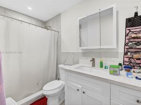 1619-1621 NW 8th Ave, Fort Lauderdale FL 33311