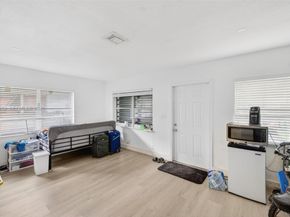 1619-1621 NW 8th Ave, Fort Lauderdale FL 33311