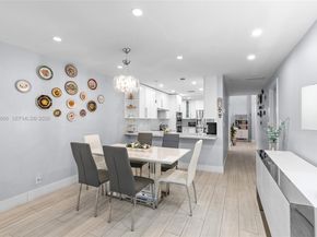 1064 NW 97th Ave, Pembroke Pines FL 33024