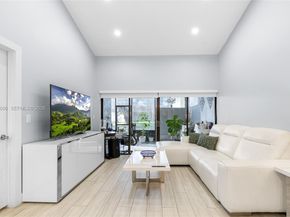 1064 NW 97th Ave, Pembroke Pines FL 33024