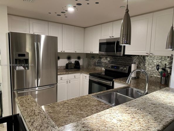 19501 S W country Club dr 1706, Aventura FL 33180