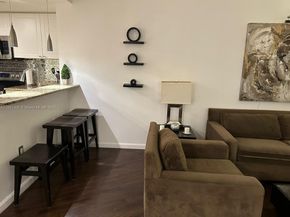 19501 S W country Club dr 1706, Aventura FL 33180