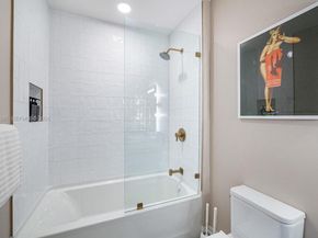 159 NE 6th St 5101, Miami FL 33132