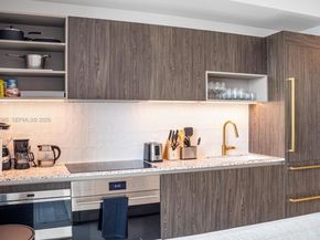 159 NE 6th St 5101, Miami FL 33132