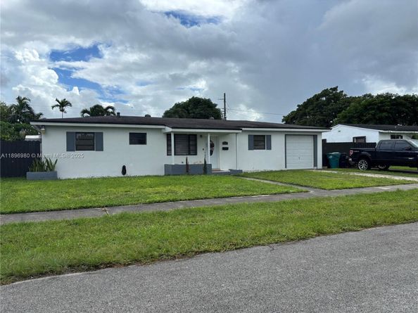 8750 SW 42nd Ter, Miami FL 33165