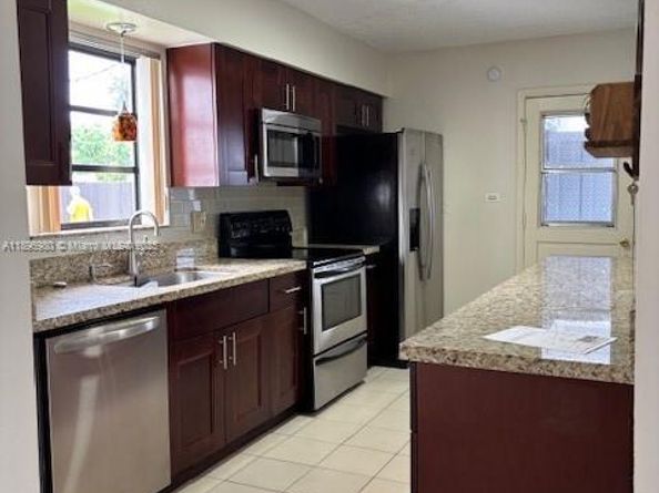 8750 SW 42nd Ter, Miami FL 33165