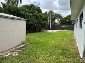 8750 SW 42nd Ter, Miami FL 33165