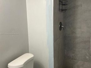 241 SE 9th Ave 109, Pompano Beach FL 33060
