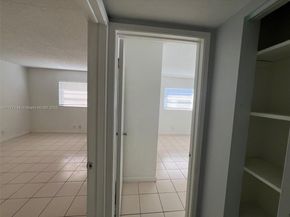 241 SE 9th Ave 109, Pompano Beach FL 33060