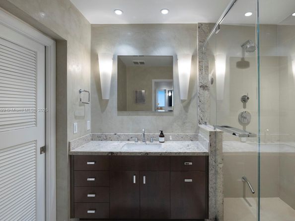 11900 SW 72nd Pl, Pinecrest FL 33156