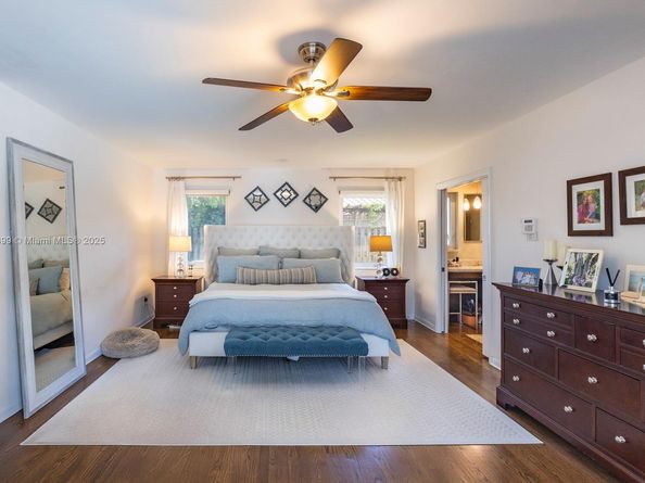 11900 SW 72nd Pl, Pinecrest FL 33156