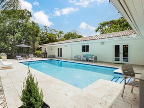 11900 SW 72nd Pl, Pinecrest FL 33156