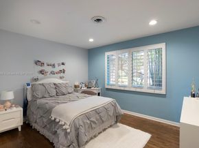 11900 SW 72nd Pl, Pinecrest FL 33156