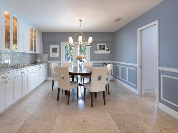 11900 SW 72nd Pl, Pinecrest FL 33156