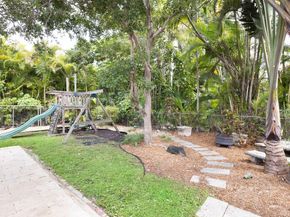11900 SW 72nd Pl, Pinecrest FL 33156
