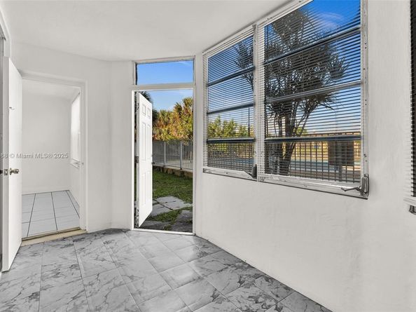 1398 NE 191st St C104, Miami FL 33179