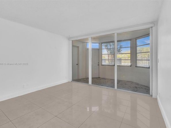 1398 NE 191st St C104, Miami FL 33179