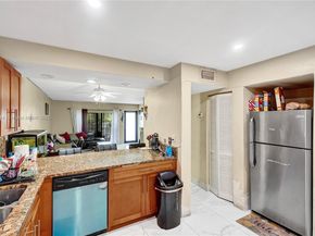 2419 NW 11th St 21D, Miami FL 33125
