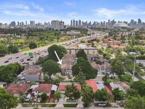 2419 NW 11th St 21D, Miami FL 33125