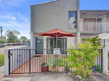 2419 NW 11th St
