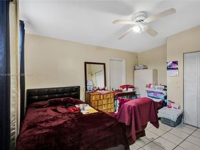 2419 NW 11th St 21D, Miami FL 33125