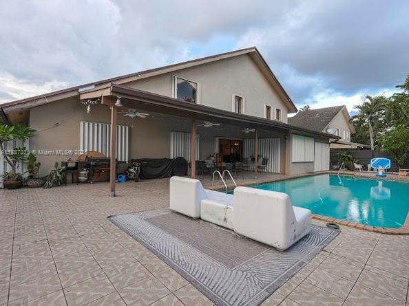 14220 SW 109th St, Miami FL 33186