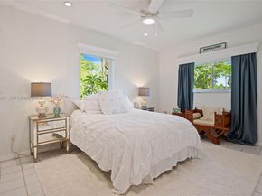 10740 SW 74th Ct, Pinecrest FL 33156