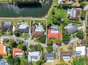 10740 SW 74th Ct, Pinecrest FL 33156