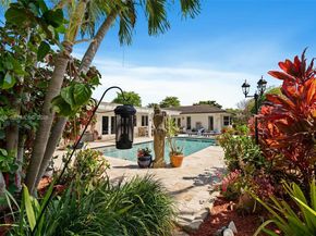 10740 SW 74th Ct, Pinecrest FL 33156