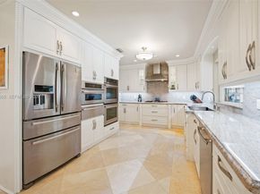 10740 SW 74th Ct, Pinecrest FL 33156