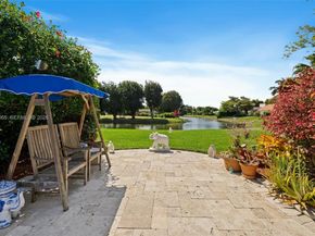 10740 SW 74th Ct, Pinecrest FL 33156