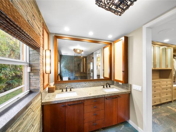 1030 Adams St, Hollywood FL 33019