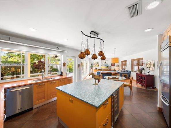 1030 Adams St, Hollywood FL 33019