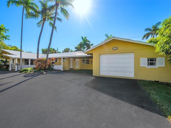 1030 Adams St, Hollywood FL 33019