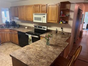 11520 NW 26th St, Plantation FL 33323