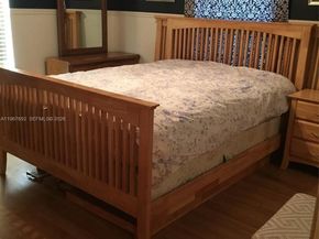 11520 NW 26th St, Plantation FL 33323