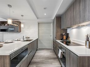 801 S Miami Ave 2810, Miami FL 33130