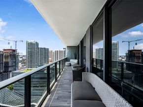 801 S Miami Ave 2810, Miami FL 33130