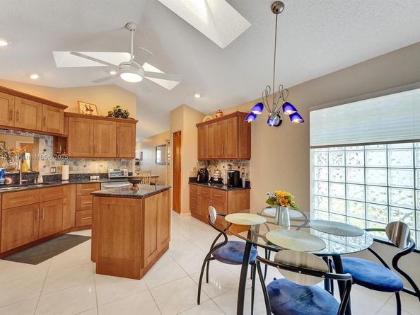 6081 Bluegrass Dr, Boynton Beach FL 33437