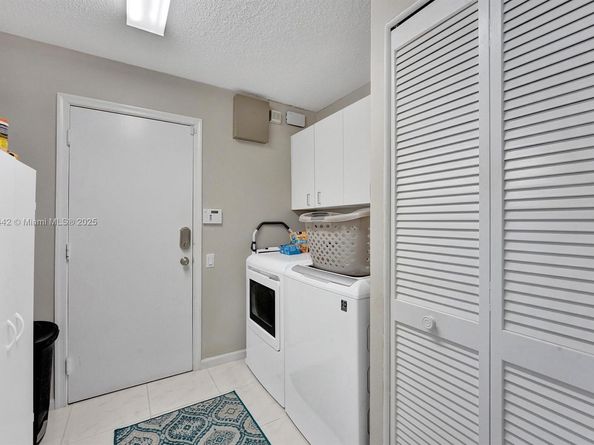 6081 Bluegrass Dr, Boynton Beach FL 33437