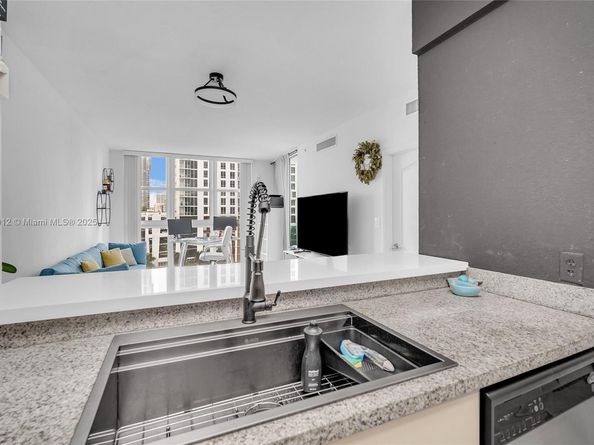 500 NE 29th St 905, Miami FL 33137