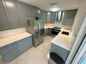 1462 Springside Dr, Weston FL 33326