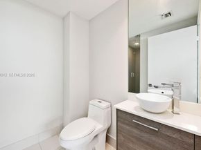 650 NE 32nd St 2205, Miami FL 33137