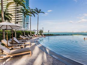 650 NE 32nd St 2205, Miami FL 33137