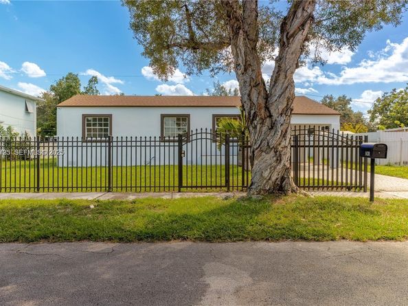 1430 NW 87th Ter, Miami FL 33147